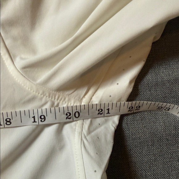Athleta White Long Sleeve Button Up size Medium Button up Shirt - Picture 5 of 8